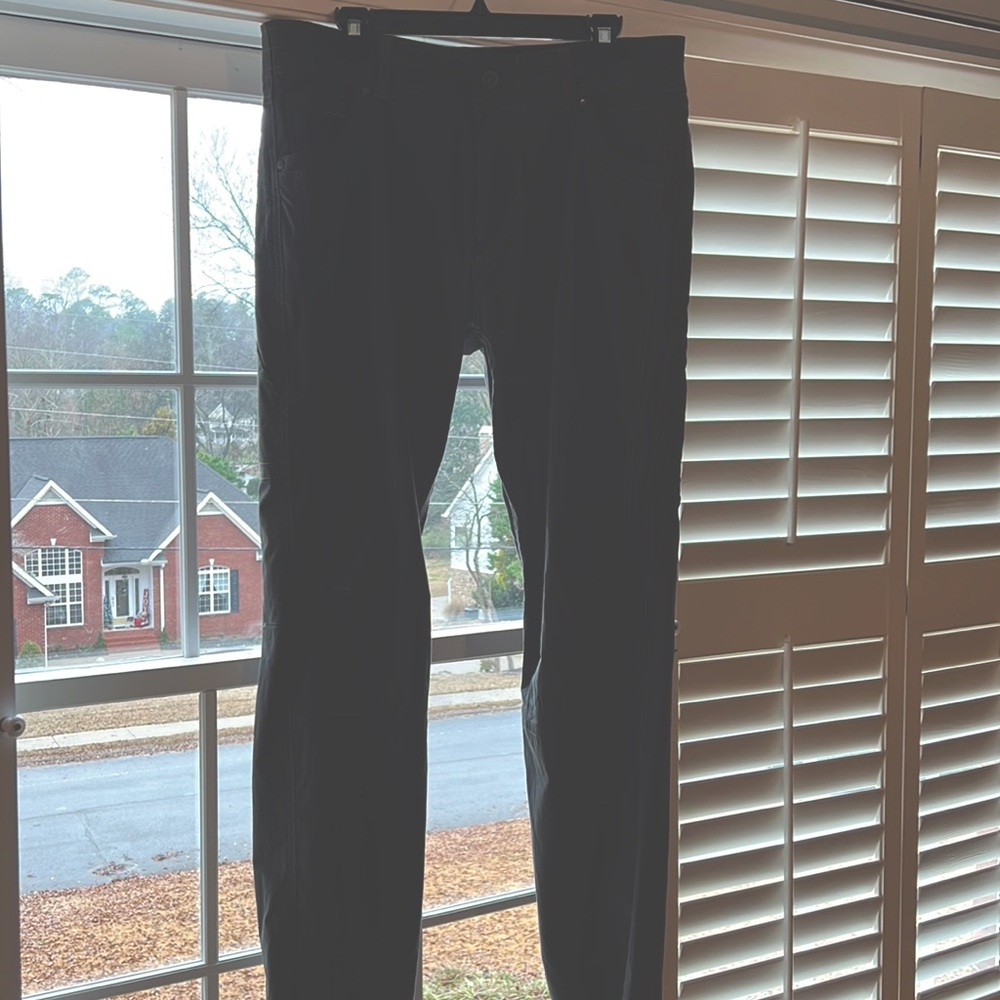 Mens Dark Grey Kuhl Pants 36x32, $25